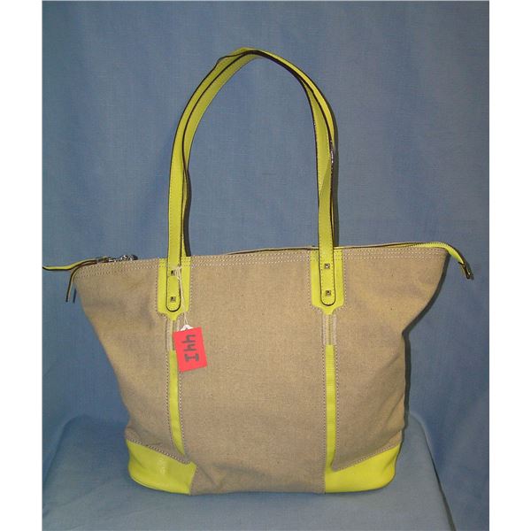 Quality Stella and Dot signed designer pocket book