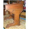 Image 6 : Walnut and leather inlaid slant front desk