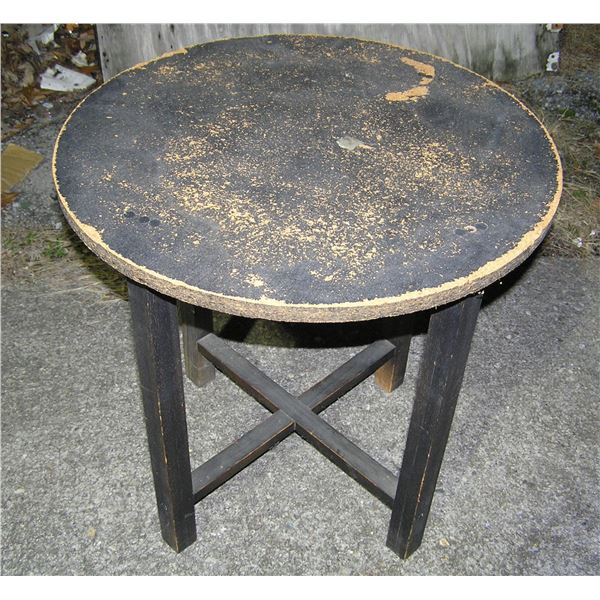 Wooden side/end table