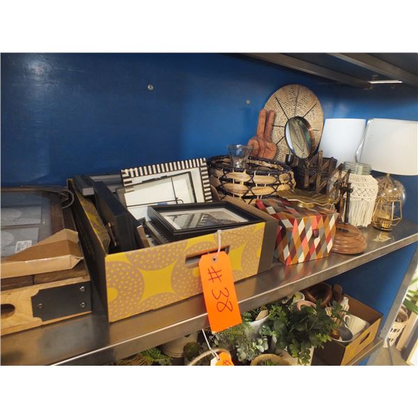 Show Home Nic Nac Lot