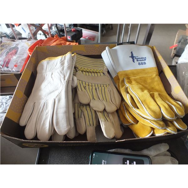 Box Of Assorted Work Gloves