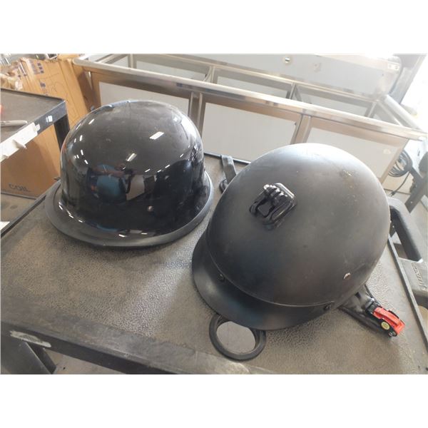 2 Motorcycle Helmets