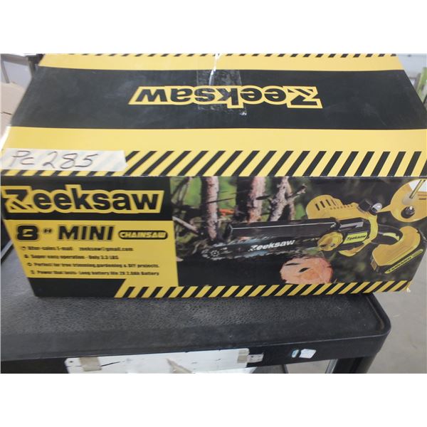 8" Zeeksaw Mini Chainsaw