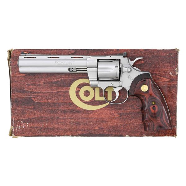 COLT STAINLESS PYTHON DA REVOLVER.
