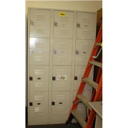Panel Of 12 Foot Lockers