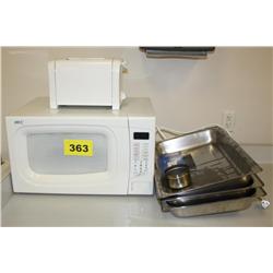 Small Microwave With Turntable