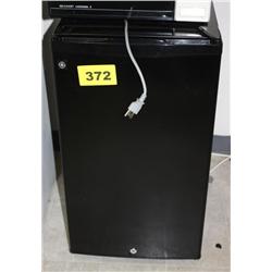 GE Small Refrigerator