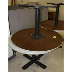 Lot of 2 Round Tables