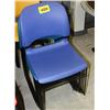 Image 1 : Lot of 9 Blue Plastic Stackable Chairs