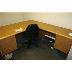 Wood Desk w/return & Office Chair