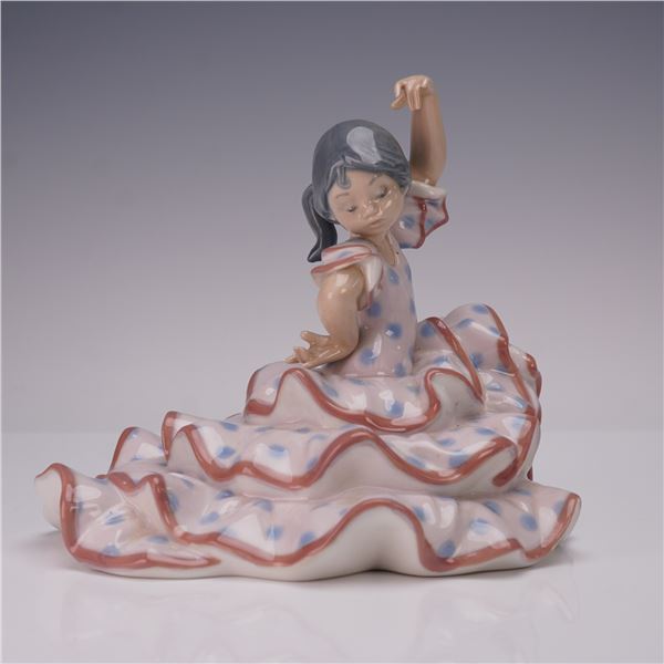 Lladro Porcelain Figurine, Spanish Dancer 1005390