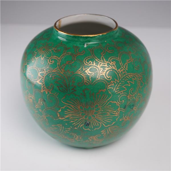 Qing-Style Chinese Green-Glazed Porcelain Vase with Gilt Floral Decoration