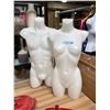 Image 2 : Set of 2 White Plastic Bust Mannequins