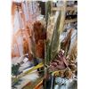 Image 5 : Group Decor & Faux Dried Flowers/Vegetal - includes European Scene Screen & approx. 150 pcs Misc. De