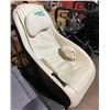 Image 2 : WestMassage Used Cream Electric Massage Chair - Untested