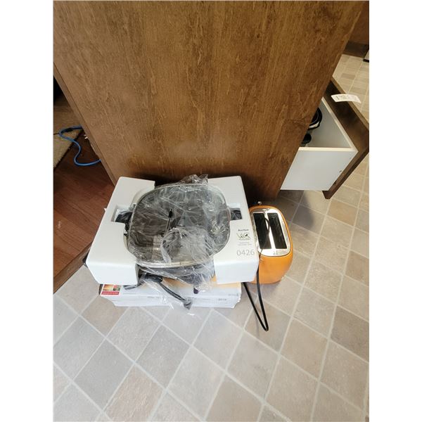 New Sunbeam Electric Skillet A