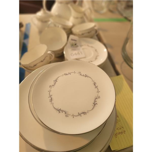 Royal Doulton 'Coronet' A