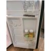 Image 6 : Magic Chef Mini Fridge C