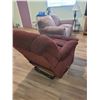 Image 4 : Lay Z Boy Recliner C