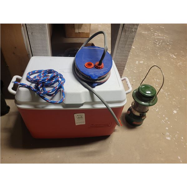 Coleman & Rubbermaid B