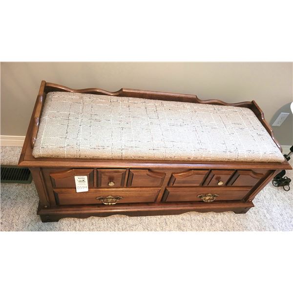 Huppe Bedding Chest C