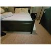 Image 2 : Queen Size Bed C