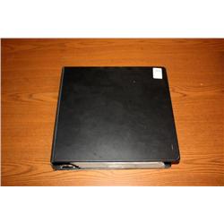 1 Folder of Collectible Hockey Cards