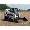 Image 2 : 2015 BOBCAT T870 2-SPEED COMPACT TRACK LOADER