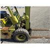 Image 18 : CLARK CY40 PROPANE FORKLIFT
