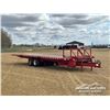 Image 2 : UNIVISION INDUSTRIES 30 FT. T/A DUALLY HAY TRAILER