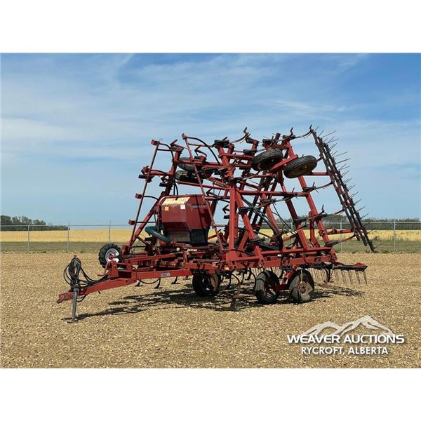 CASE INTERNATIONAL 4800 32 FT. CULTIVATOR