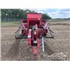 Image 5 : VALMAR 240 40 FT. PULL-TYPE FERTILIZER APPLICATOR