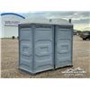 Image 4 : (2) PORTABLE WASHROOMS