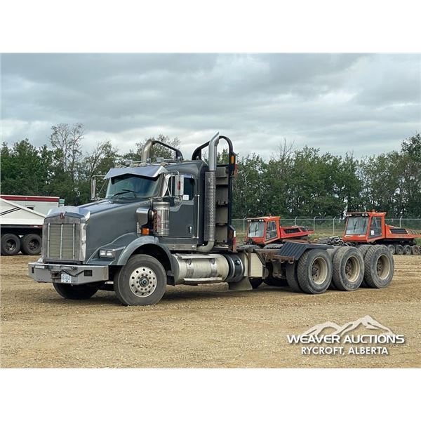 2013 KENWORTH T800 TRI DRIVE TRUCK TRACTOR
