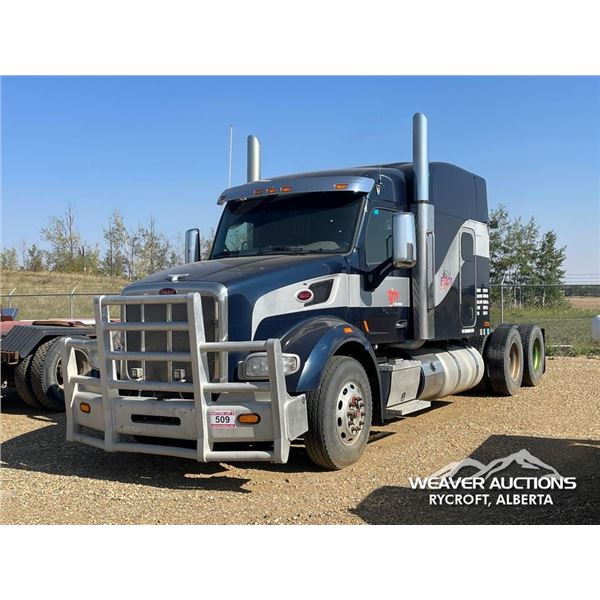 2015 PETERBILT 567 T/A SLEEPER TRUCK