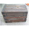 Image 4 : Antique travel/storage trunk