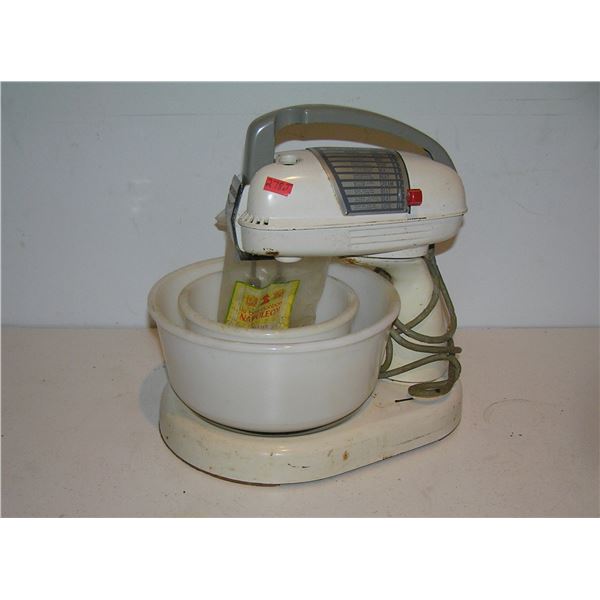 Antique Dormeyer electric mixer set