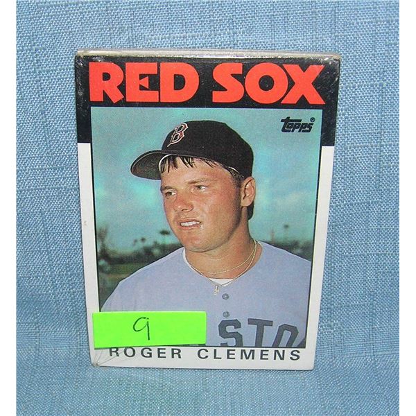 1986 Topps cello pack featuring Roger Clemens