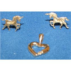 1/2 Ctw Diamond Pendant & Unicorn Gold Earrings