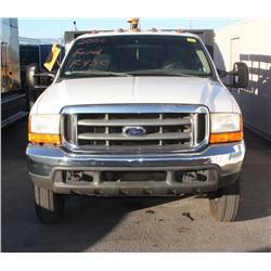 2000 Ford F450 Super Duty Flat Bed Truck