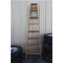10' Wood Step Ladder