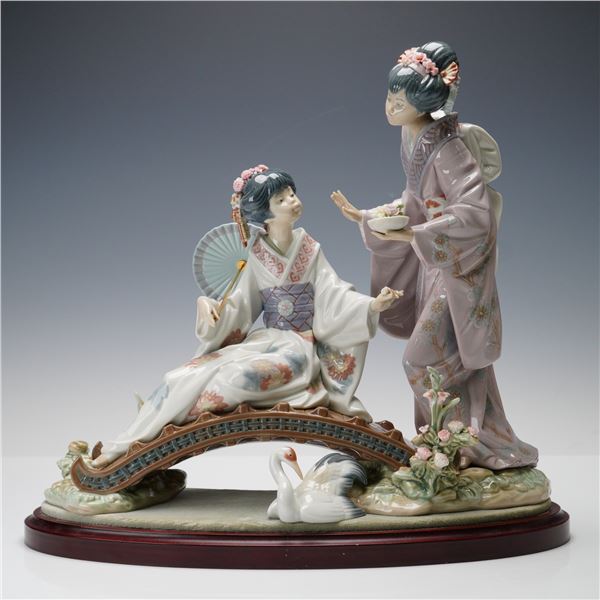 Lladro Porcelain Figurine, Springtime in Japan 01001445 + Base