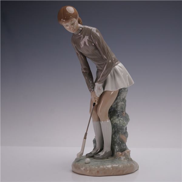 Lladro Porcelain Figurine, Lady Golfer 01004851
