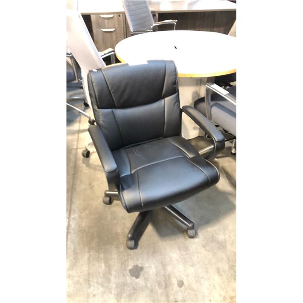 BLACK LOOP ARM MID-BACK TILTER CHAIR