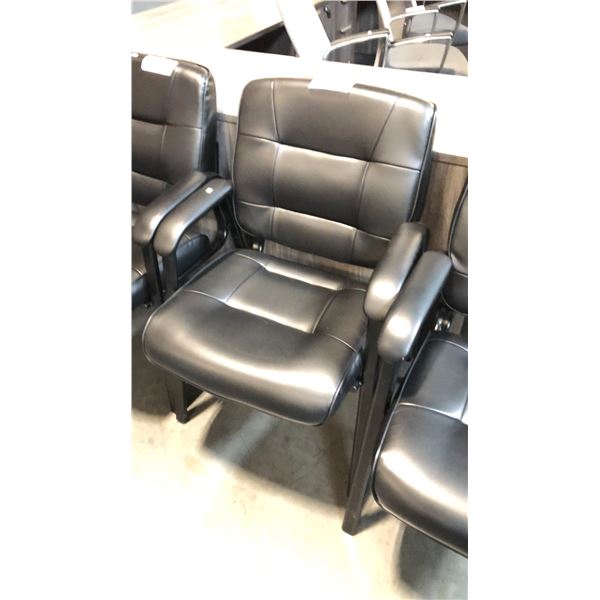 BLACK CLIENT CHAIR