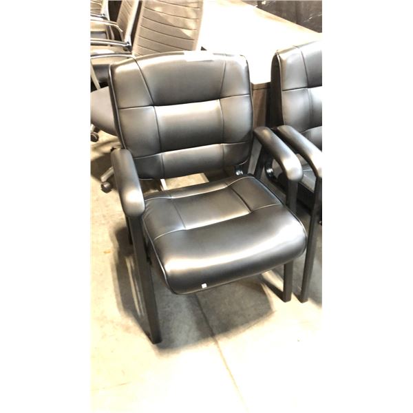 BLACK CLIENT CHAIR