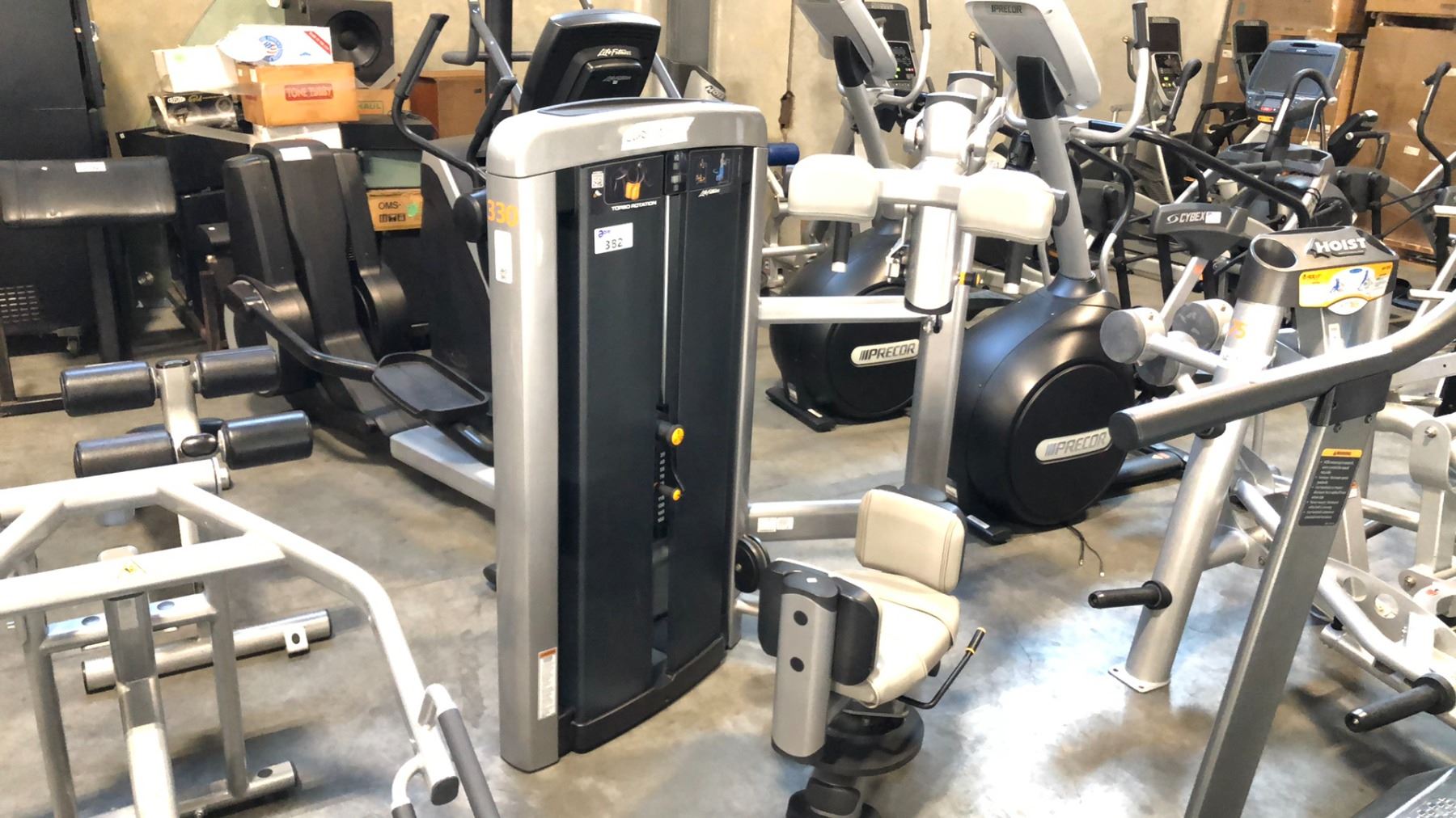 LIFE FITNESS SS-TR TORSO ROTATION MACHINE - Able Auctions
