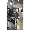 Image 2 : LIFE FITNESS UPRIGHT STATIONARY BIKE