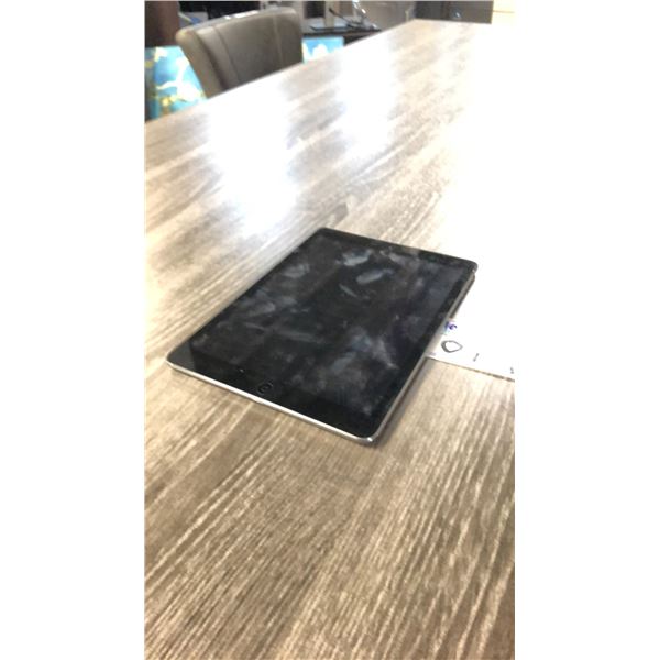 IPAD AIR MD786CL/B 9.7" PASS:0000