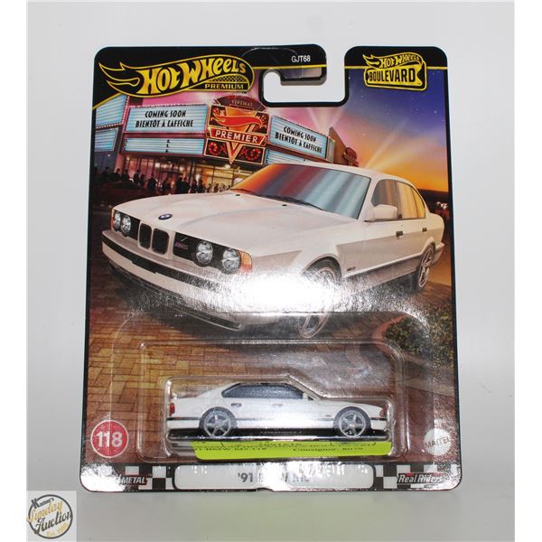 PREMIUM HOTWHEELS BOULEVARD 91 BMW M5 118